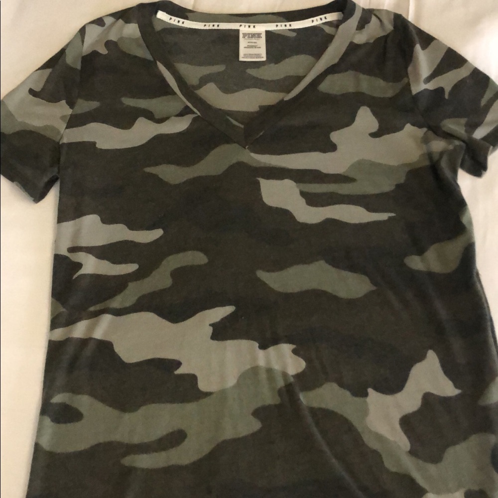 Pink tees - Picture 2 of 2